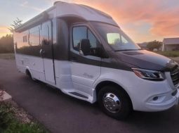 2021 REGENCY RV ULTRA BROUGHAM MB